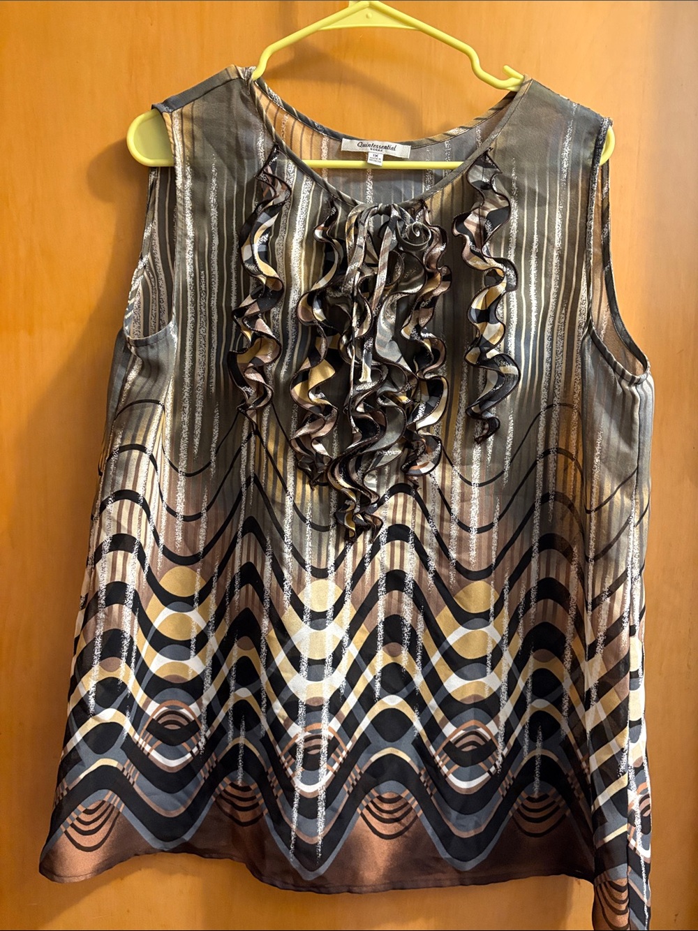 Quintessential Metallic Ruffle Sleeveless Camisole in Gold, Brown & Black 1x
